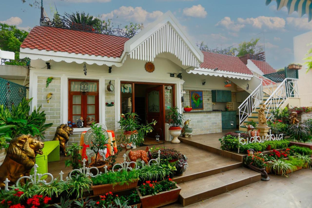 Terrace Gardens Bed & Breakfast Bangalore Exterior photo